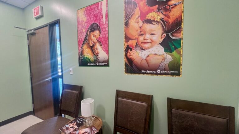 Fewer preterm births and C-sections. Doulas seen as key to improving maternal health in Kansas City