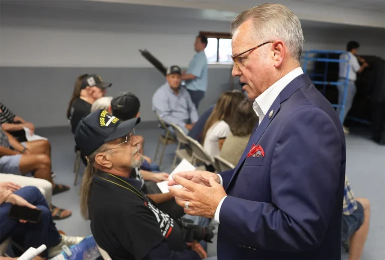 Mark Alford faces questions about Trump Medicaid cuts, GOP priorities in Missouri town hall