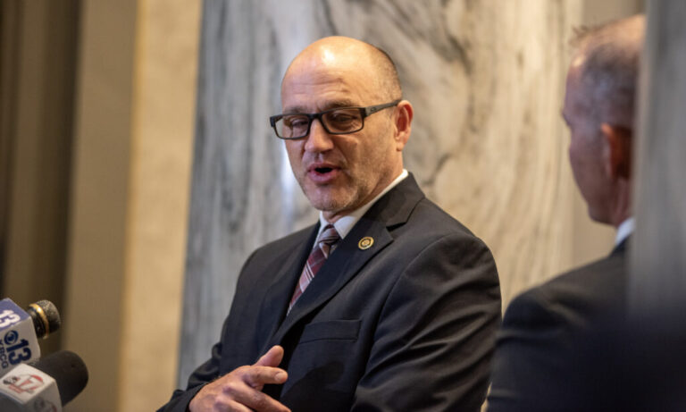 Latest language for Missouri ballot measure fails to mention amendment would ban abortion