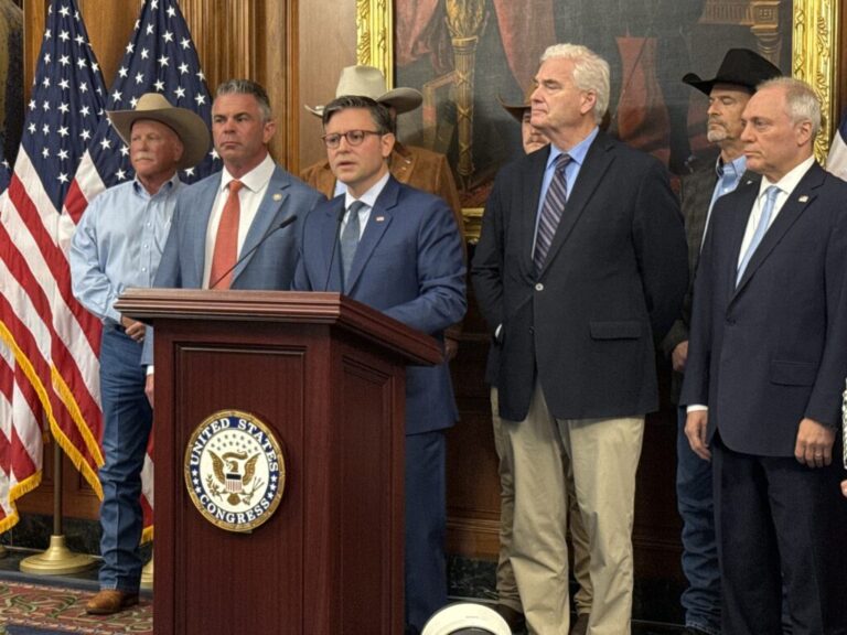 Government shutdown looms Oct. 1 as Congress struggles with stopgap spending plan