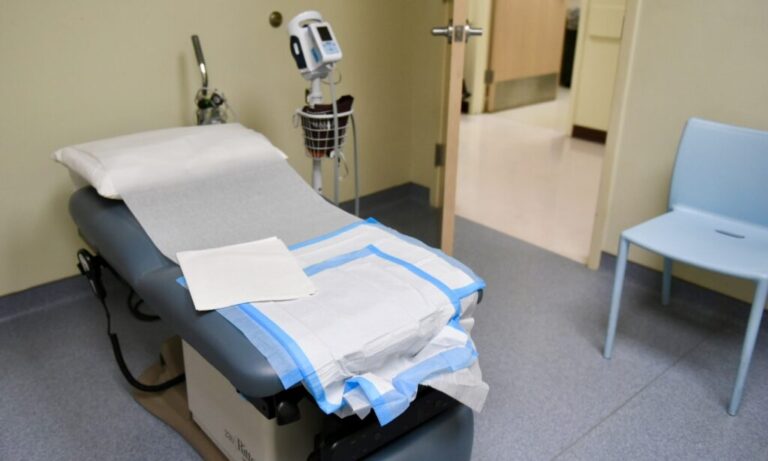 Abortion rights returned to Missouri one year ago. Access never did