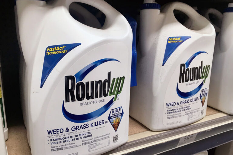 Bayer agrees to $7.25 billion settlement in Roundup cancer lawsuits