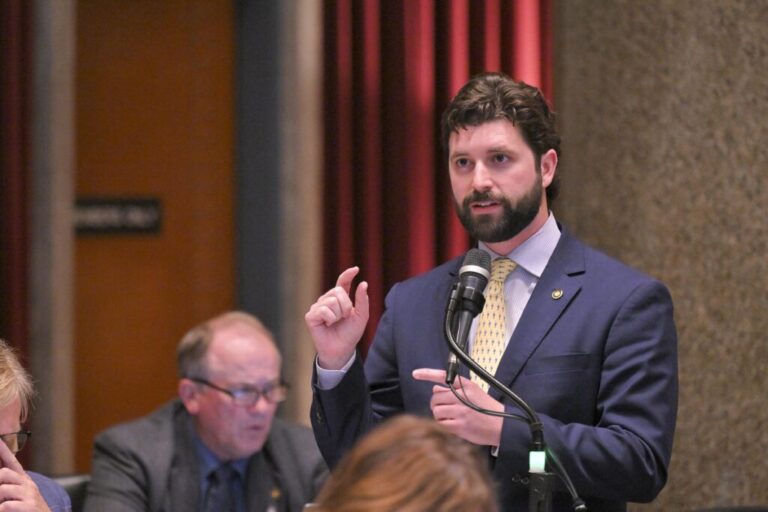 School exercise mandate barely clears Missouri House as sponsor promises changes