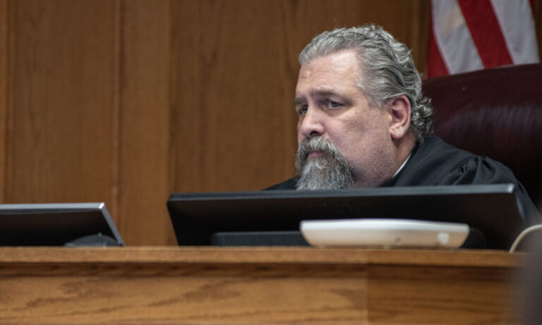 Judge keeps Missouri’s new congressional map in effect despite referendum campaign