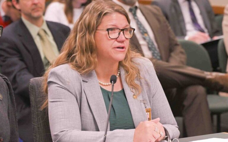 Bill clarifying women’s right to divorce while pregnant heads to Missouri governor