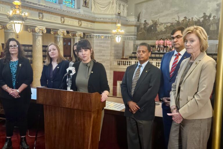 Missouri House Democratic leader chides Senate colleagues for not fighting tax plan