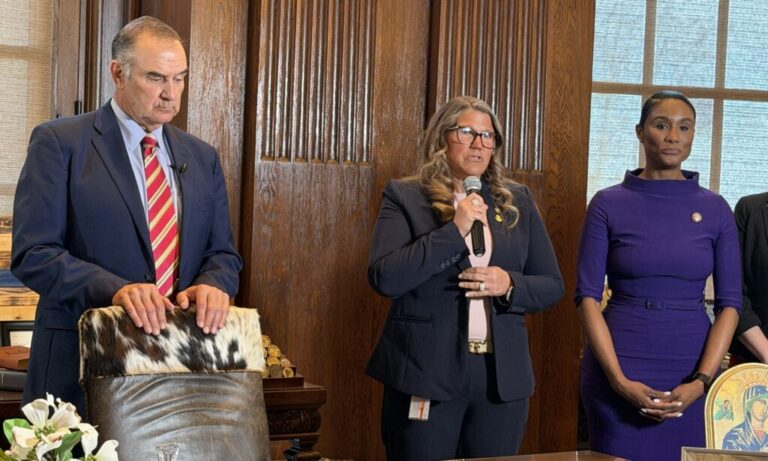 Missouri Gov. Mike Kehoe signs bill clarifying divorce in pregnancy: ‘It hit home for me’