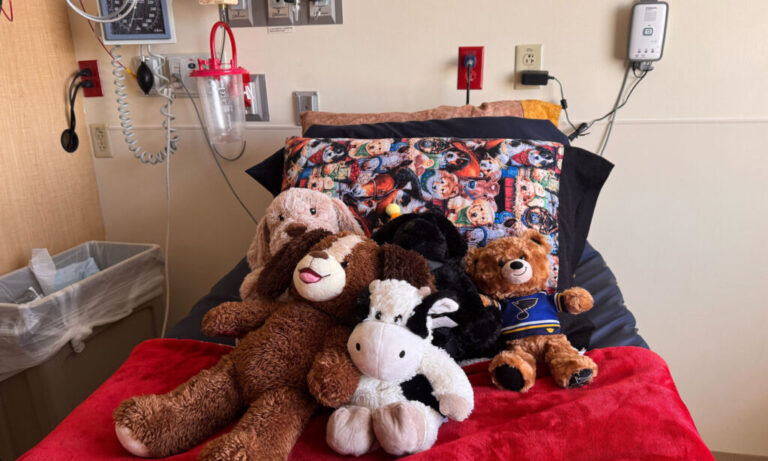 Kids keep getting stuck in Missouri hospitals, even after being cleared for discharge